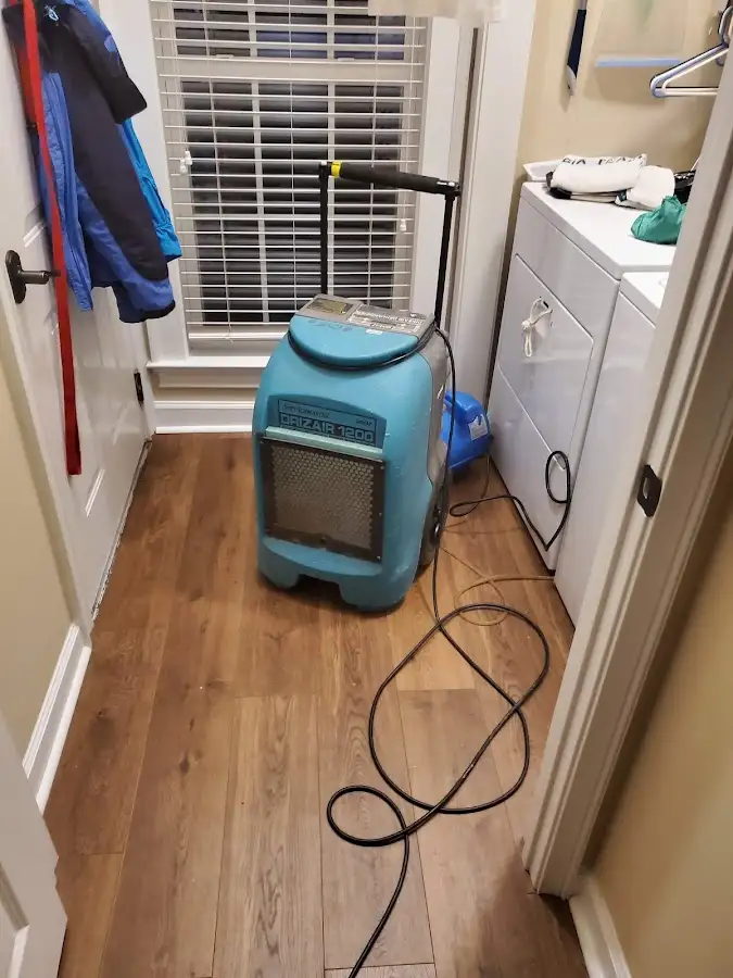 Commercial dehumidifier deployed for Crawl Space Restoration in Van Buren